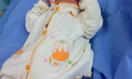 Una niña primera bebé nacida en el hospital José María Benítez de La Victoria