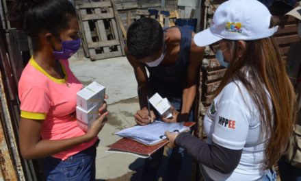 Corpoelec entregó más de 7 mil bombillos ahorradores en 17 comunidades de Aragua