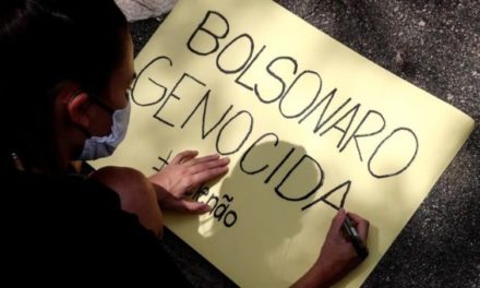 Expertos brasileños piden formalmente destitución de Bolsonaro