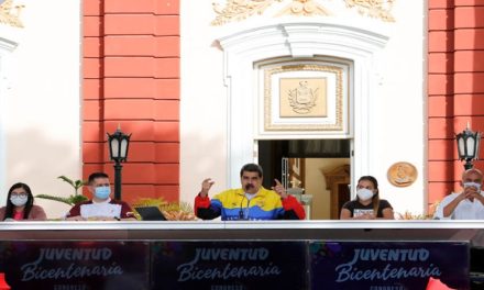 Presidente Maduro anuncia para marzo arranque de clases presenciales