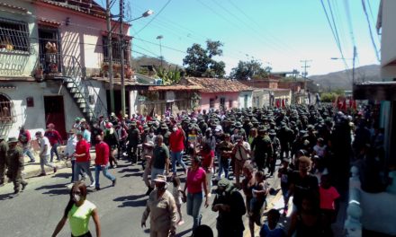 Revenga ratificó la Unión Cívico – Militar entre pueblo y FANB durante paso de la Ruta Bicentenaria