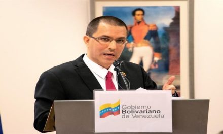 Venezuela exige revertir de inmediato el apoyo a factores golpistas y violentos por parte de la UE