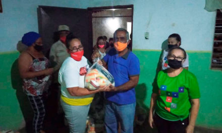 Beneficiadas 369 familias del sector Blandín con la distribución de alimentos CLAP en el municipio Sucre