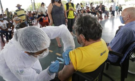 Brasil pide ayuda a la OMS ante déficit de vacunas contra la Covid-19