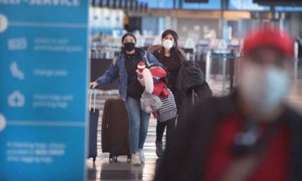 China mantendrá cuarentena obligatoria a viajeros internacionales