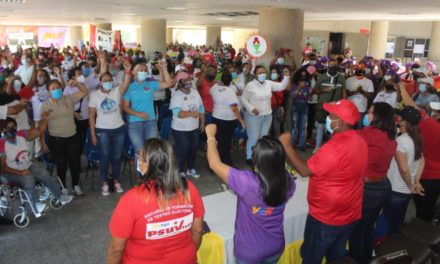Féminas venezolanas celebran hoy su día