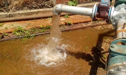 Ejecutivo regional reactivó pozo de agua en residencias Parque Choroní de Base Aragua