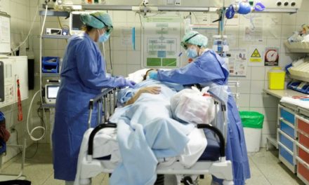 Francia registró aumento de pacientes graves y hospitalizaciones por Covid-19
