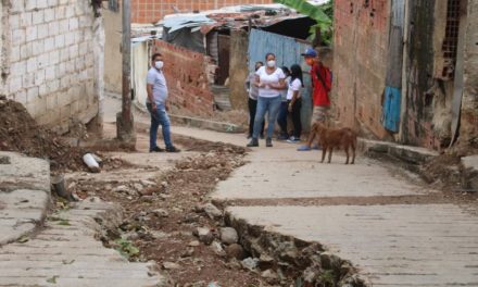 Gobierno Bolivariano fortalece servicio de aguas servidas en la zona norte de Ribas