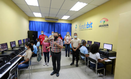 Gobernador Marco Torres inauguró Centro Bolivariano de Informática y Telemática en el liceo Agustín Codazzi