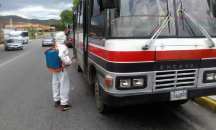 Gobierno Bolivariano realizó jornada de desinfección a unidades de transporte público del eje Este de Aragua