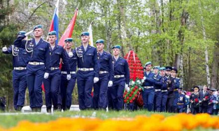 Rusia honró a sus héroes en Día de la Victoria