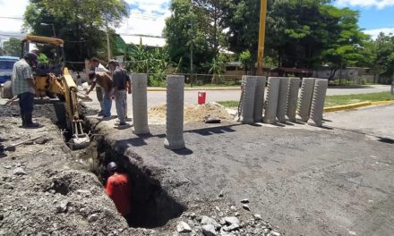 Avanza sustitución de tuberías en red de aguas servidas en Villa de Cura