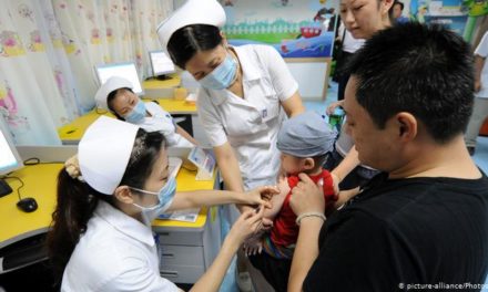 Ensayos clínicos de vacuna china CoronaVac muestra seguridad en niños y adolescentes