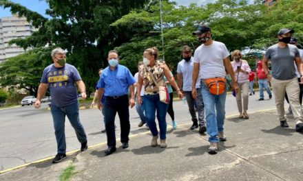 Primer mandatario regional anunció mejoras en alumbrado y vialidad para la comunidad de Base Aragua