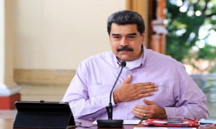 Presidente Maduro felicitó a los Padres en su día por guiar a los hijos e hijas de la Patria