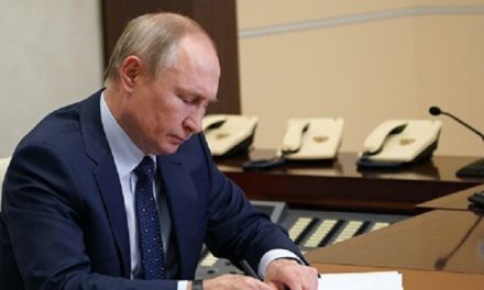 Presidente Vladímir Putin promulga ley sobre retirada de Rusia de Tratado de Cielos Abiertos
