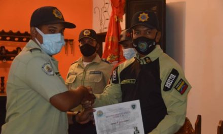 Policía Municipal de FLA celebró su día con emotivo acto de entrega de reconocimientos