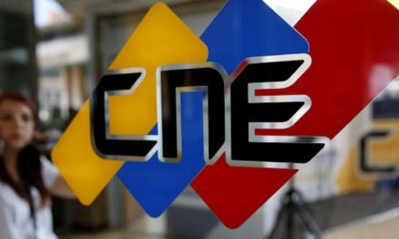 Rectores del CNE se reúnen con medios de comunicación en torno a elecciones del 21N