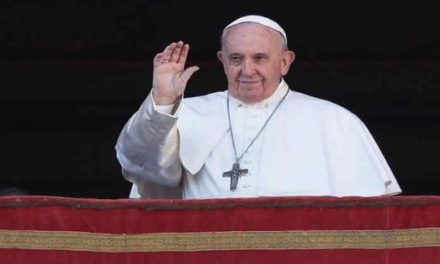 Papa Francisco llama al fin de la violencia en Haití