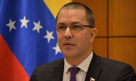 Canciller Arreaza: CPI debe investigar sanciones contra Venezuela como crímenes de lesa humanidad