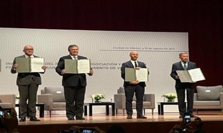 Delegaciones del Gobierno Bolivariano y Oposiciones firman Memorándum de Entendimiento para el diálogo