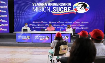 Misión Sucre cumplió 18 años graduando profesionales de la República