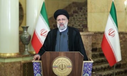 Presidente de Irán llama respetar los derechos de las naciones