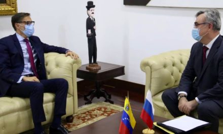 Canciller Plasencia se reunió con embajador ruso para fortalecer cooperación