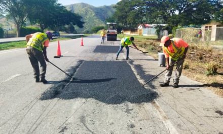 Gobierno Bolivariano de Aragua aplicó más de mil 800 toneladas de asfalto en septiembre