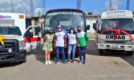 Gobierno Bolivariano entregó ambulancia, autobús y compactador para población de Chuao