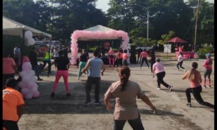 HCM inició el mes rosa con jornada de bailoterapia