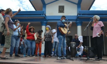 Homenaje al cantor Alí Primera por el 80º aniversario de su natalicio se realizó en Mariño