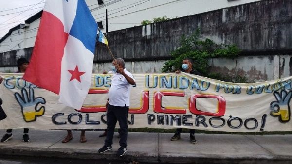 Panameños se movilizan contra encarecimiento de combustibles