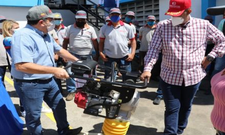 Gobierno Nacional dota de herramientas y maquinarias a cuadrillas de Hidrocapital