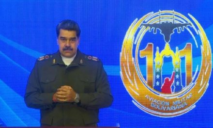 Mandatario Nacional resalta el desarrollo tecnológico y combativo de la Aviación Militar Bolivariana