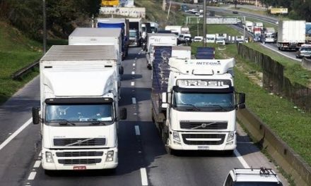 Sindicatos de camioneros realizan jornada de paro en Brasil