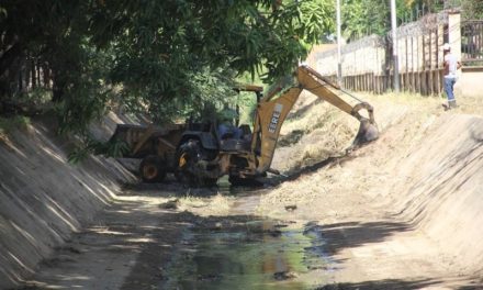 Alcaldía de Girardot continúa labores preventivas de mantenimiento en Maracay