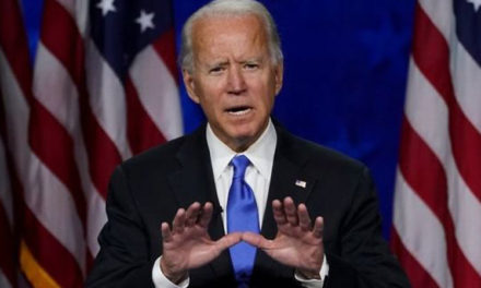 Biden rechaza entregar ciertos registros sobre asalto al Capitolio