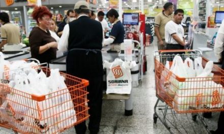Gobierno de México aprueba aumentar el salario mínimo en 2022