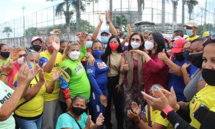 Misión Venezuela Bella y Gobernación de Aragua iniciaron colocación de mil 140 toneladas de asfalto en el municipio Mariño