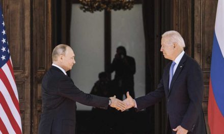 Putin y Biden sostendrán diálogo por videoconferencia este martes