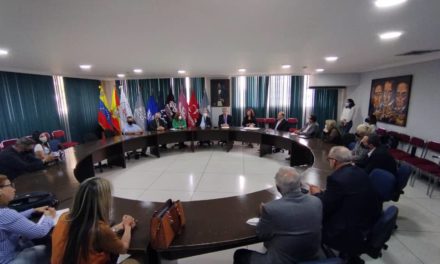 Universidad Bicentenaria sella alianza de cooperación académica y empresarial por el desarrollo de Aragua 