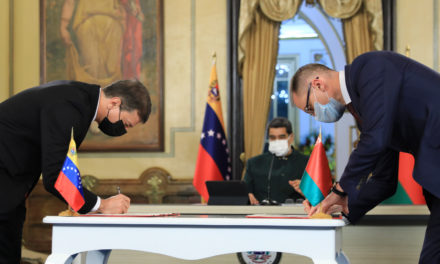 Venezuela y Belarús firmaron cinco acuerdos de cooperación