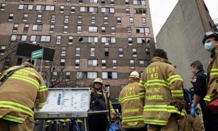 Al menos 19 muertos por un incendio en un edificio del Bronx en Nueva York