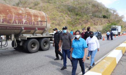 Gobernación de Aragua avanza en trabajos de demarcación vial y mantenimiento vial en la ARC