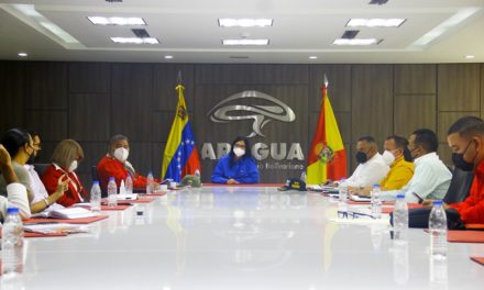 Gobernadora Karina Carpio sostuvo reunión de trabajo con alcaldes y alcaldesas de Aragua