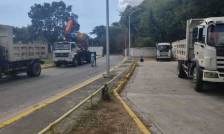 Ejecutivo regional realizó labores de saneamiento en el Hospital Central de Maracay
