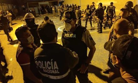 Gobierno de Ecuador remueve a comandante de Policía tras escalada de violencia en el país