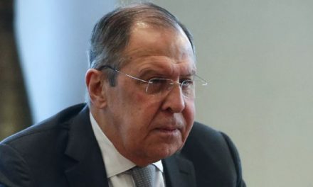 Gobierno ruso considera “arrogantes y absurdas” amenazas de sanciones por EE.UU.